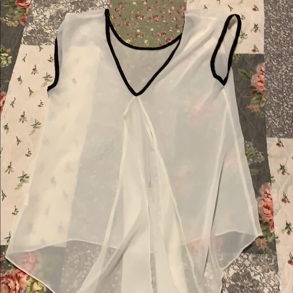 Sheer top - Picture 2 of 2
